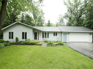W5444 Tippecanoe Trl, Elkhorn, WI 53121