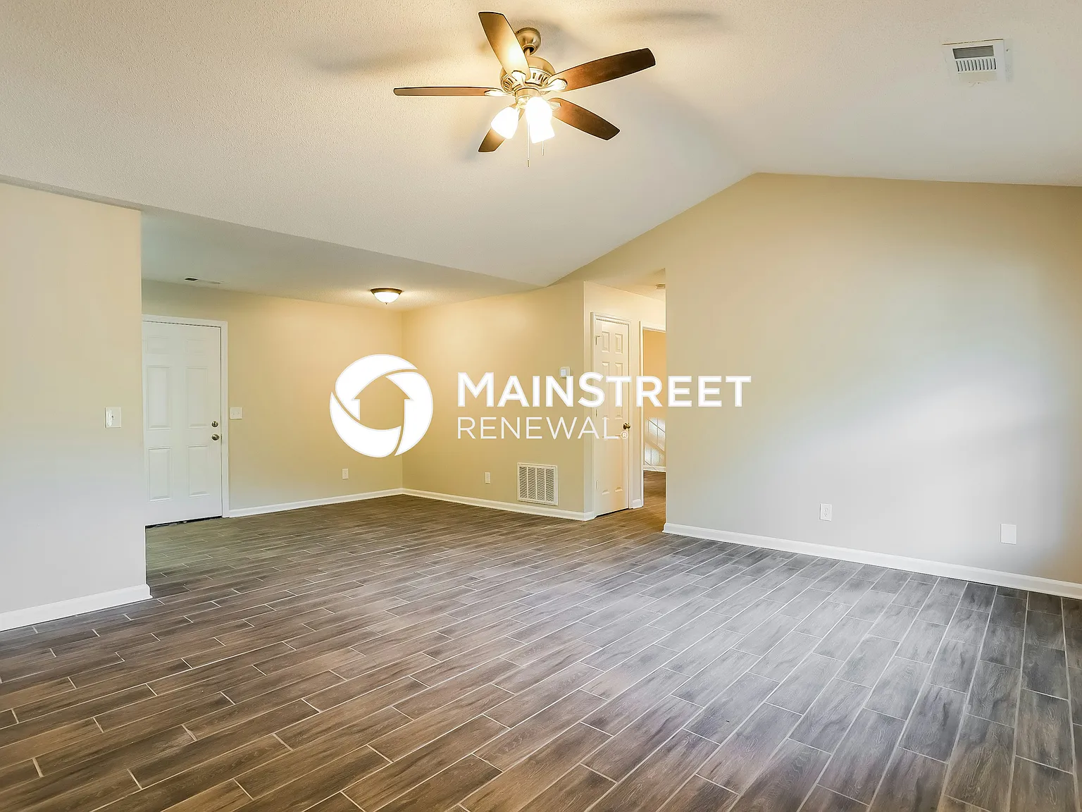 419 Southern Trace Drive — Photo 3