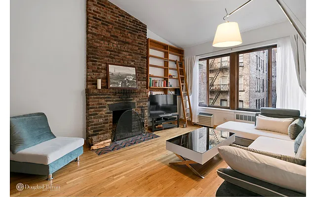 Rented by Douglas Elliman | media 20