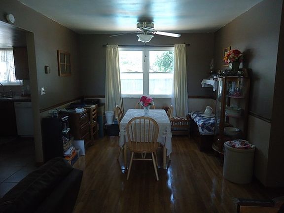 4th image of 1530 E County Road 400 S