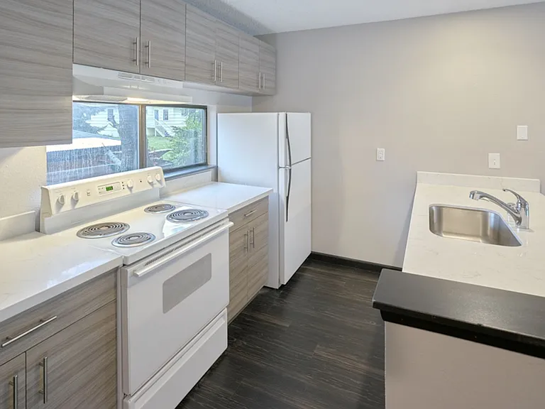 4220 Southcenter Blvd — Photo 8
