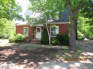 129 S Drake Rd, Kalamazoo, MI 49009