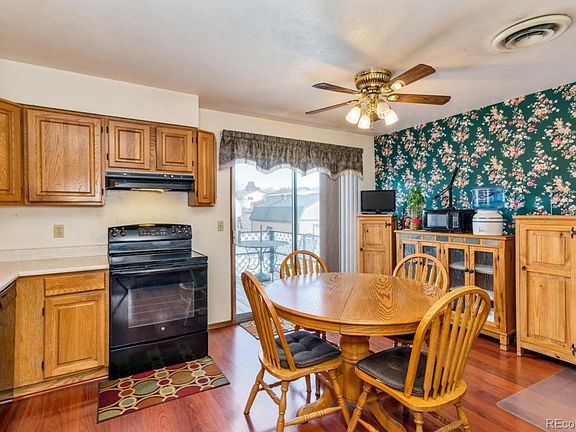 5th image of 728 Norfolk Way