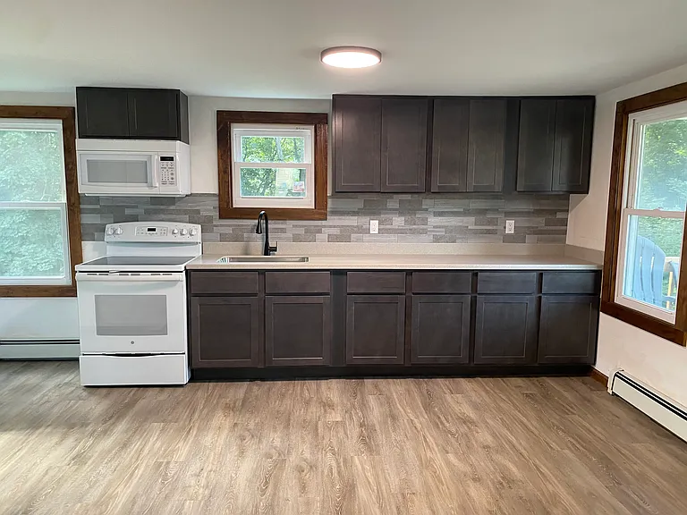 202 South St — Photo 2