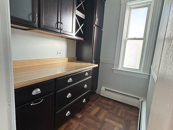 5th image of 100 Ashland St Unit 2