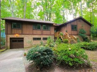 2406 Sugarberry Ct, Reston, VA 20191