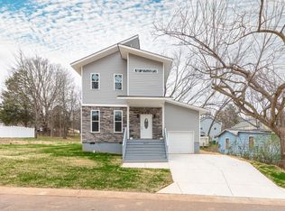 5637 Torrence St, Charlotte, NC 28269