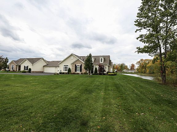 2nd image of 250 Maryview Dr