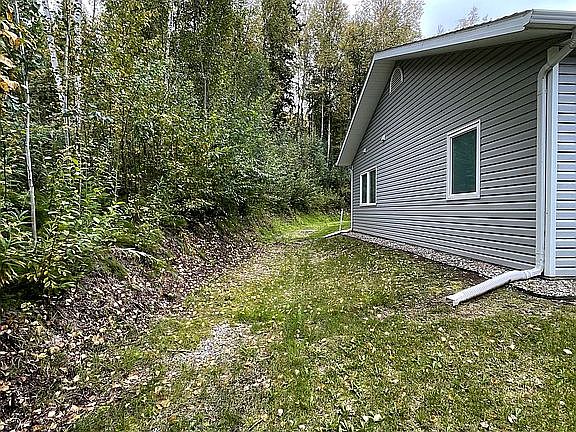 5th image of 252 Peregrine Dr