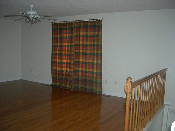 4th image of 304 Old Franklin Pl #0