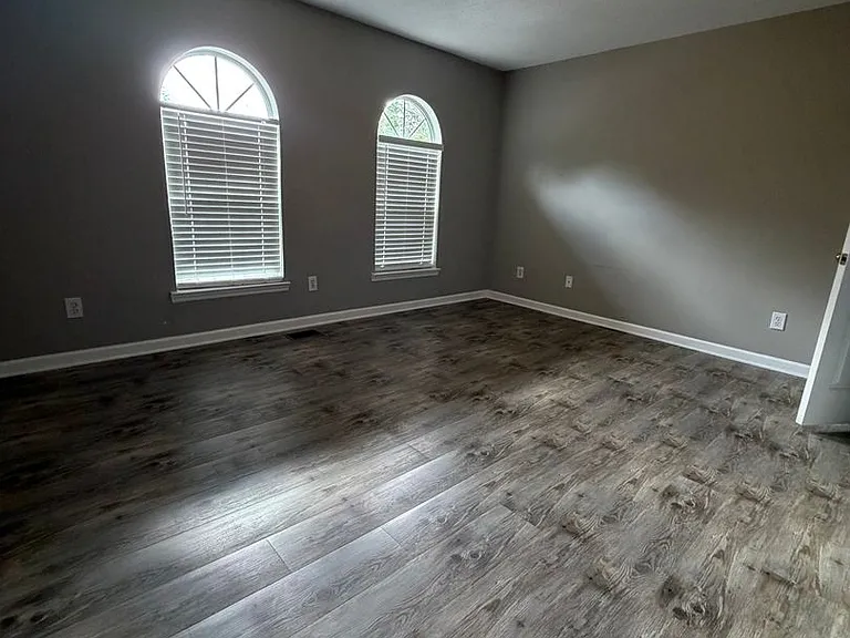 1701 W Oak Dr #252 — Photo 3