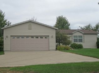 2108 S Peach Ave, Marshfield, WI 54449