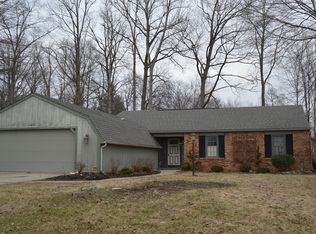 10912 Oak Wind Ct, Fort Wayne, IN 46845