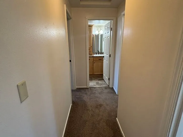 408 Pinehurst Dr — Photo 9