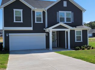 645 Thomas Gage Dr, Fuquay Varina, NC 27526