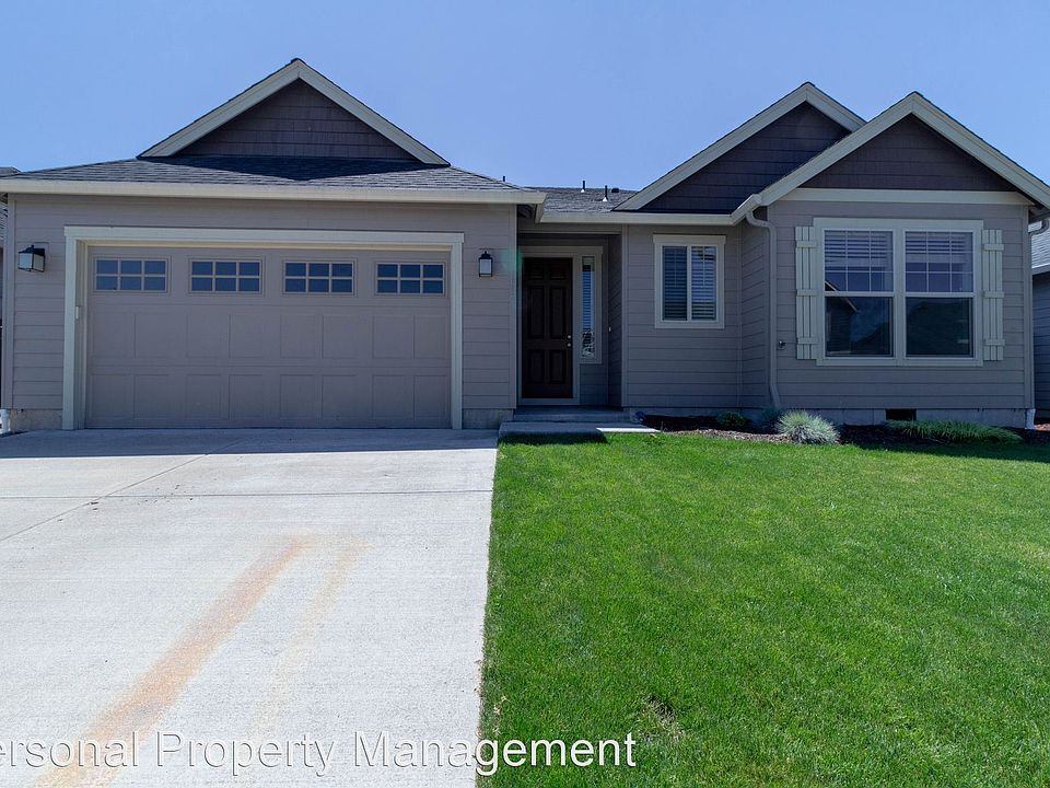 1st image of 9607 NE 104th Way