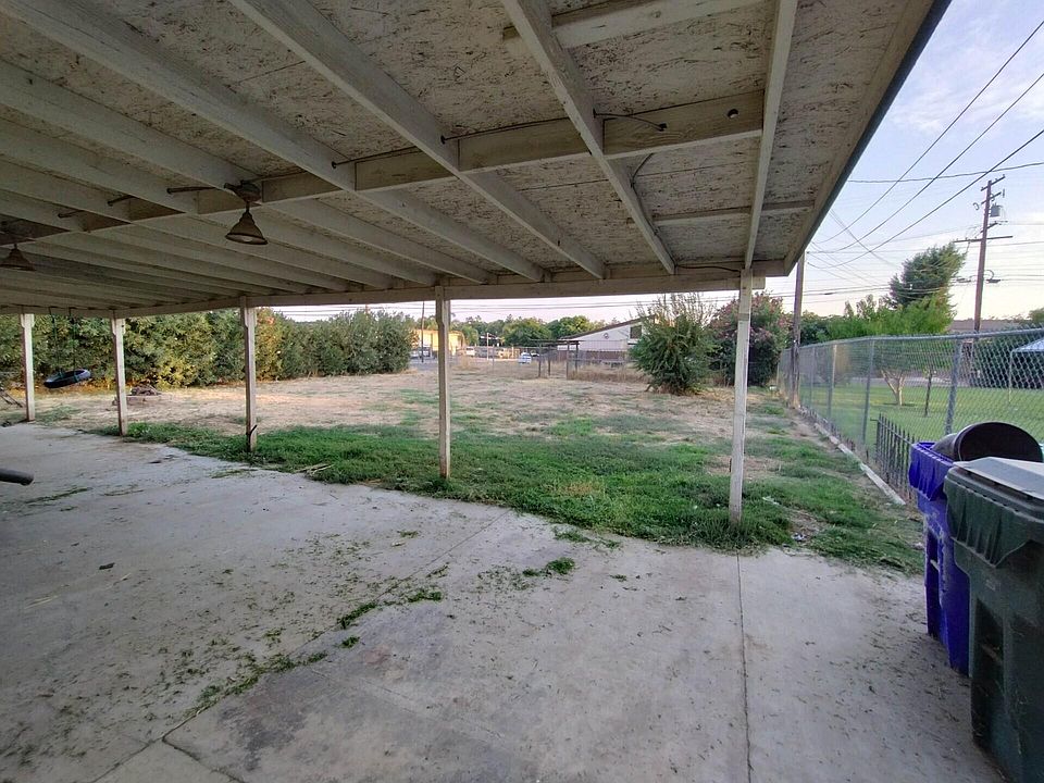 2nd image of 681 E Larry Street