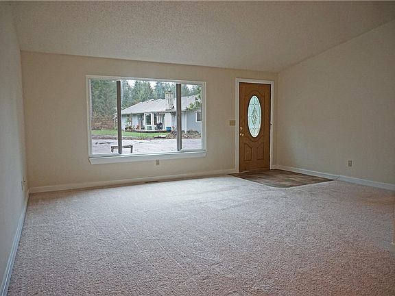4th image of 6312 Glen Annie Ct SW