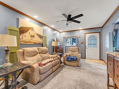 1130 Lincoln Blvd, Muscatine, IA 52761 | Zillow