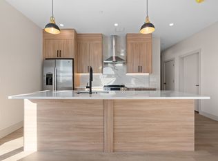 463 Franklin St #301, Melrose, MA 02176