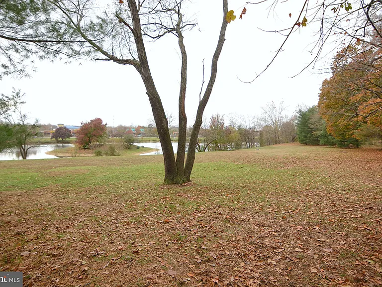 1666 Albermarle Dr — Photo 34