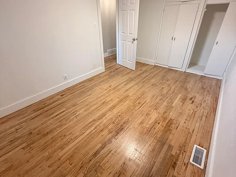 19 W Valley Dr — Photo 17