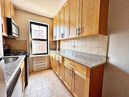 Rented by Brooklyn Property Group LLC | media 15