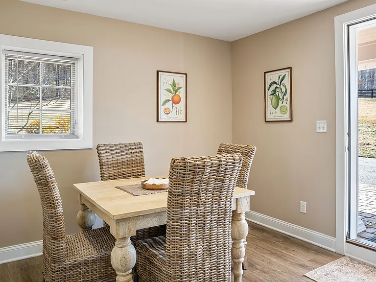 117 Fairwood Ln — Photo 9
