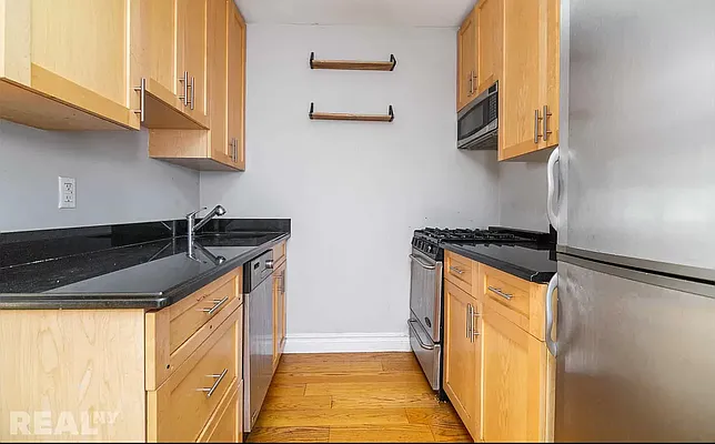 Rented by REAL New York | media 4