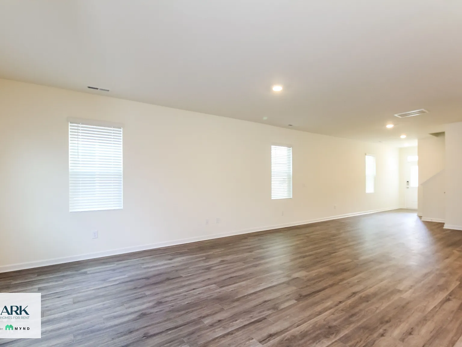 3 bed, 2.5 bath, 2186 sqft, $2,499 — Photo 4