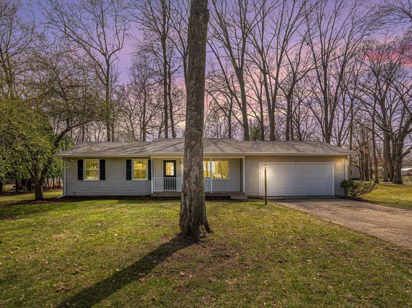 2110 Pleasant Dr, Portage, MI 49002