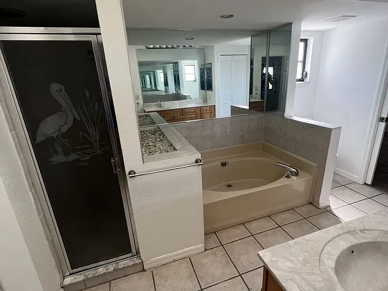 2092 Rio De Janeiro Ave — Photo 16
