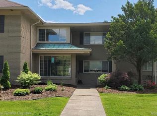 2245 S Walton Blvd #58, Rochester, MI 48309