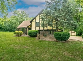 906 Oak Trail Ln, O'Fallon, MO 63366