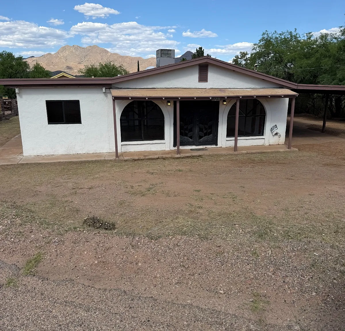 4 bed, 1705 sqft, $1,700 — Photo 1