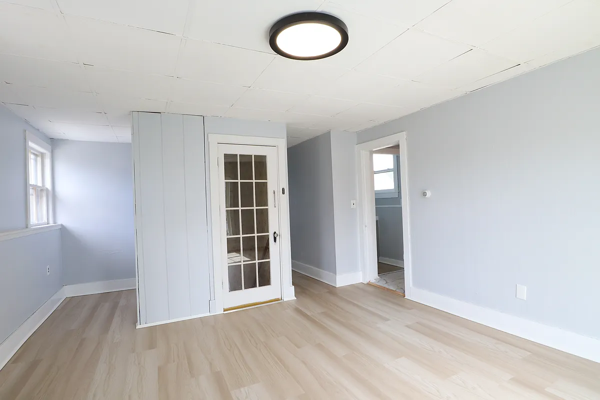 Building Photo - 143 Pleasant St #2