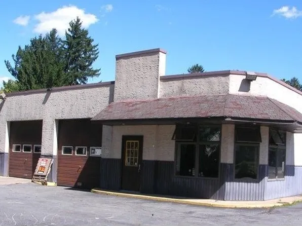 1101 N Front St, Milton, PA 17847