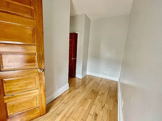 Rented by J PRESTON AND ASSOCIATES INC | media 13