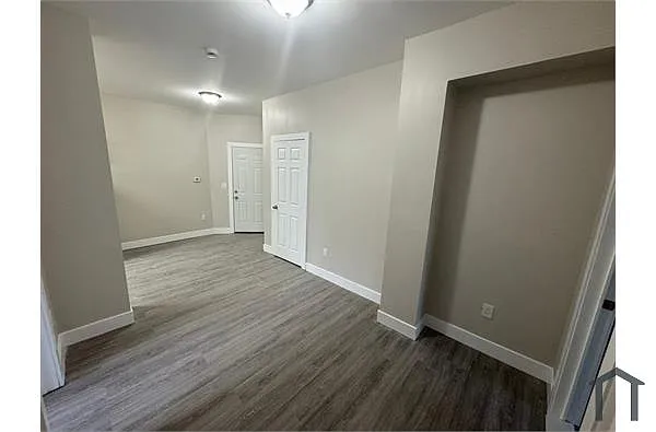 Building Photo - 856 S 16th St #2E