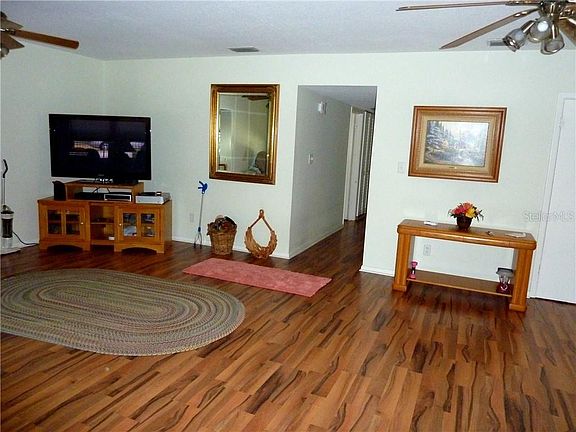 4th image of 10203 N Edison Ave