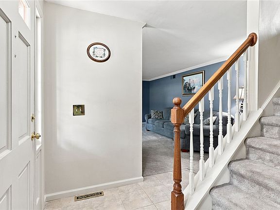 4th image of 450 El Mar Dr