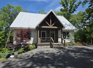 2430 Rainbow Falls Ln, Sevierville, TN 37862