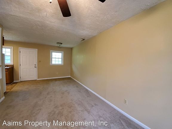 3rd image of 2515 Providence St #2