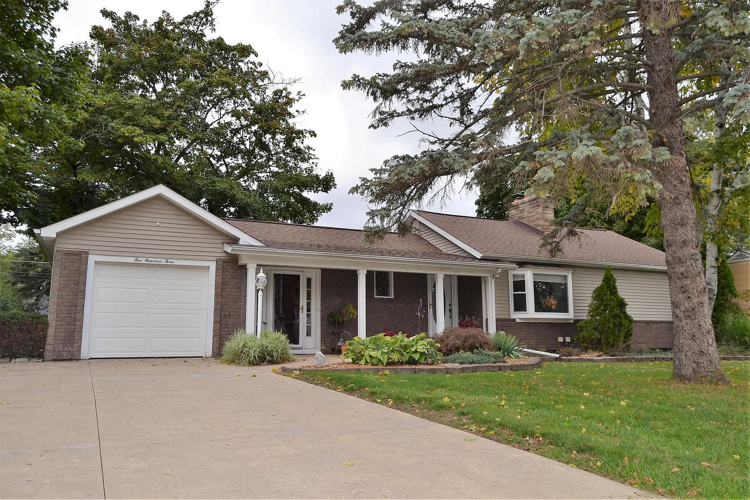 503 N Dartmouth Dr photo 1