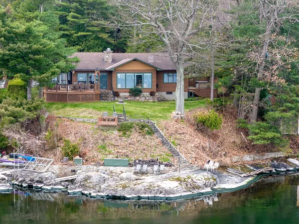 30 Water Edge Rd, Keeseville, NY 12944