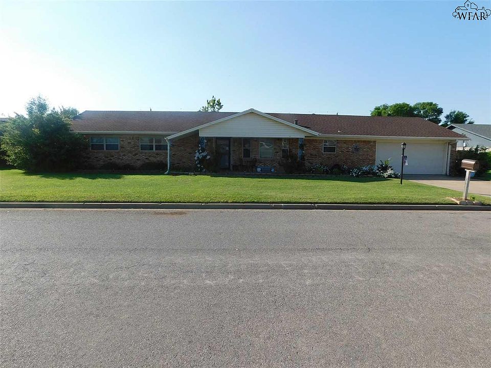 1st image of 1005 Pawhuska Ln