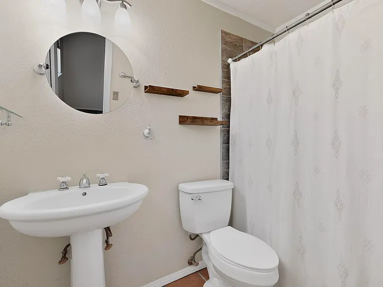 6500 Martin Ct NE — Photo 21