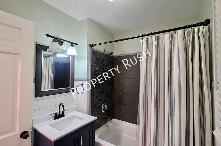 3229 Westonia Dr — Photo 29