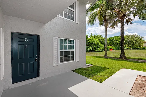 8830 W Sample Rd #8 Photo 1 8830 W Sample Rd #8 Photo 1
