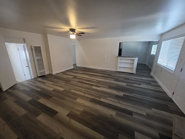302 Maple Ave #300 — Photo 17